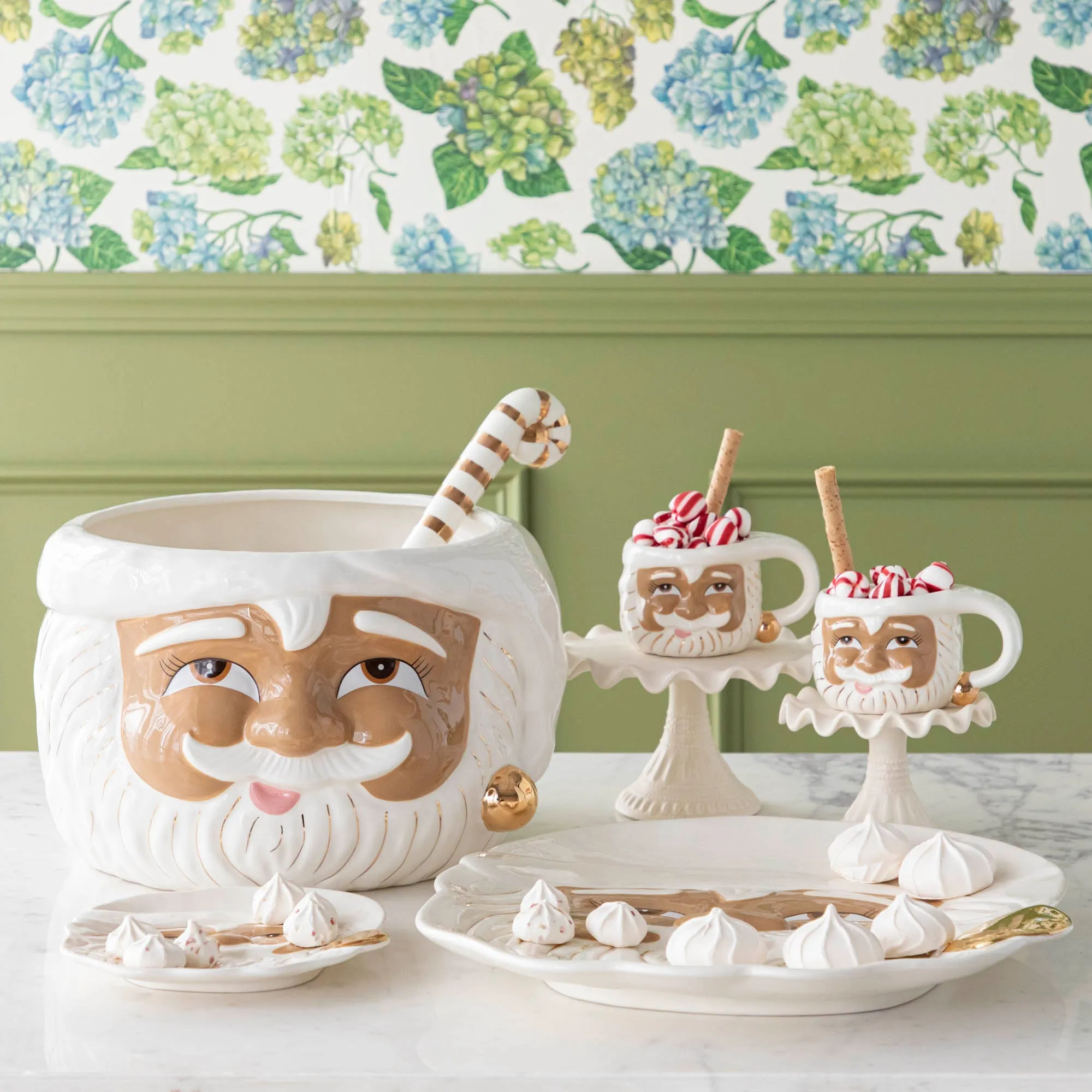 Brown Papa Noel Punch Bowl with Ladle