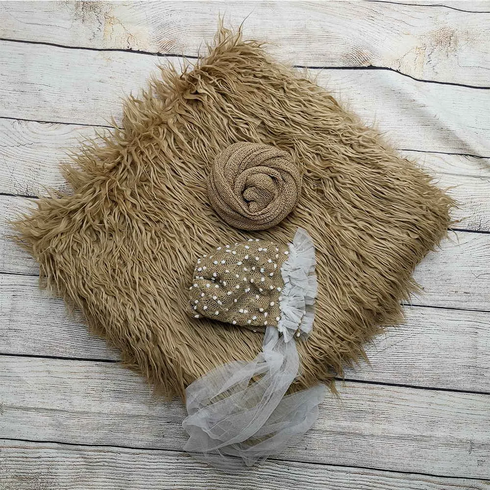 Faux Fur Blanket Baskety Wrap Hat Set