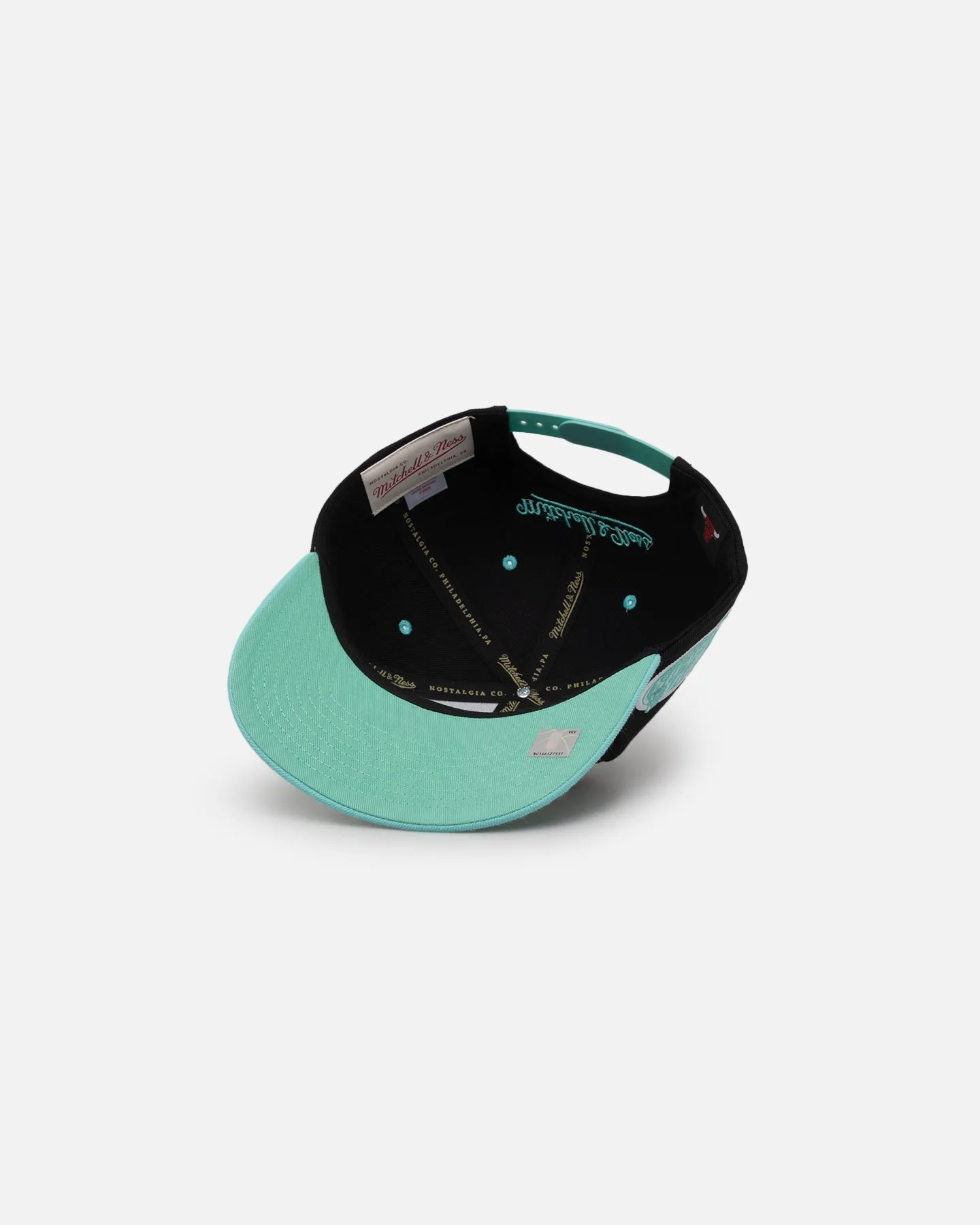 Mitchell & Ness Chicago Bulls "Ice Blue" Script Origin Snapback Black/Ice Blue