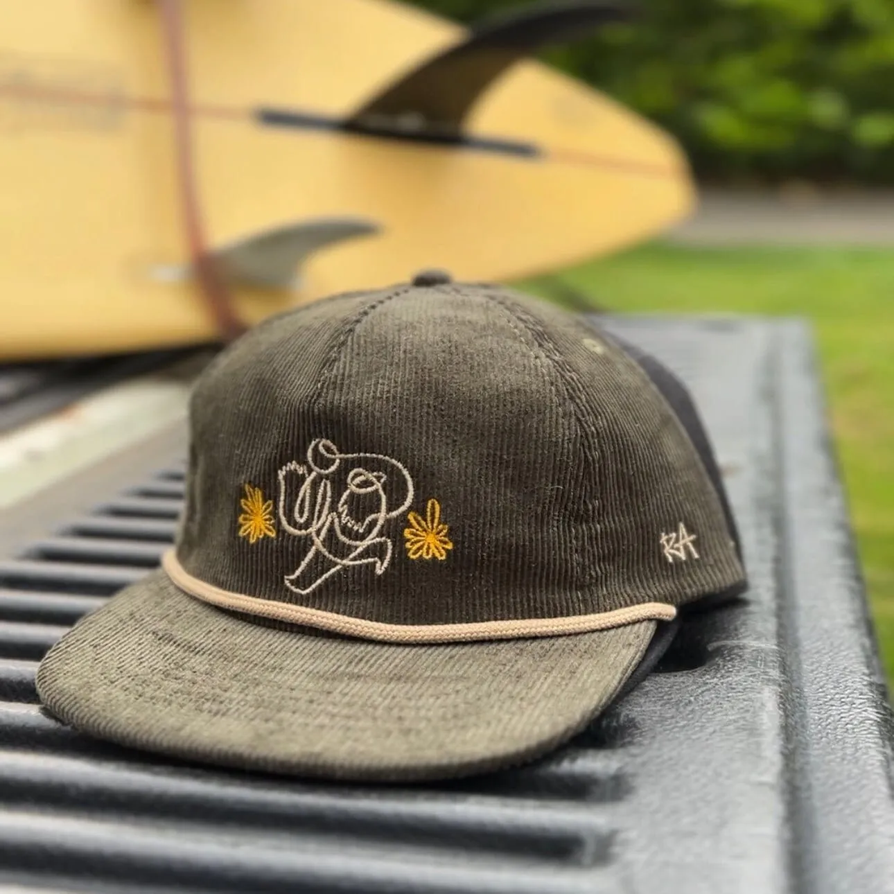 Movin' Corduroy Strapback | Green