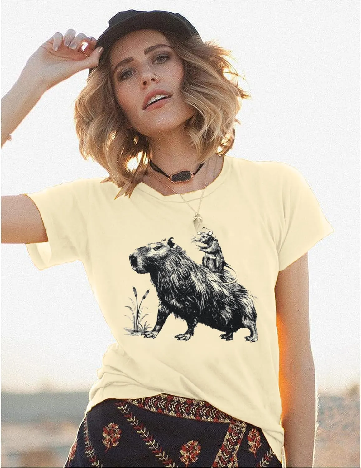 Women's Western Cowboy Shirts Funny Capybara Graphic Tee Casual Short Sleeve Rodeo Outfits Womens Vintage Tops